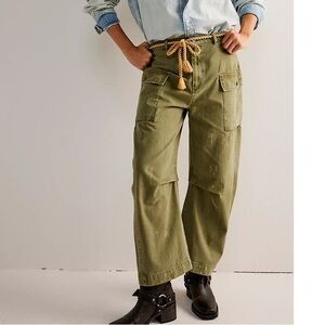 FREE PEOPLE Mending Heart Barrel size 4 worn once Excellent condition!see tags